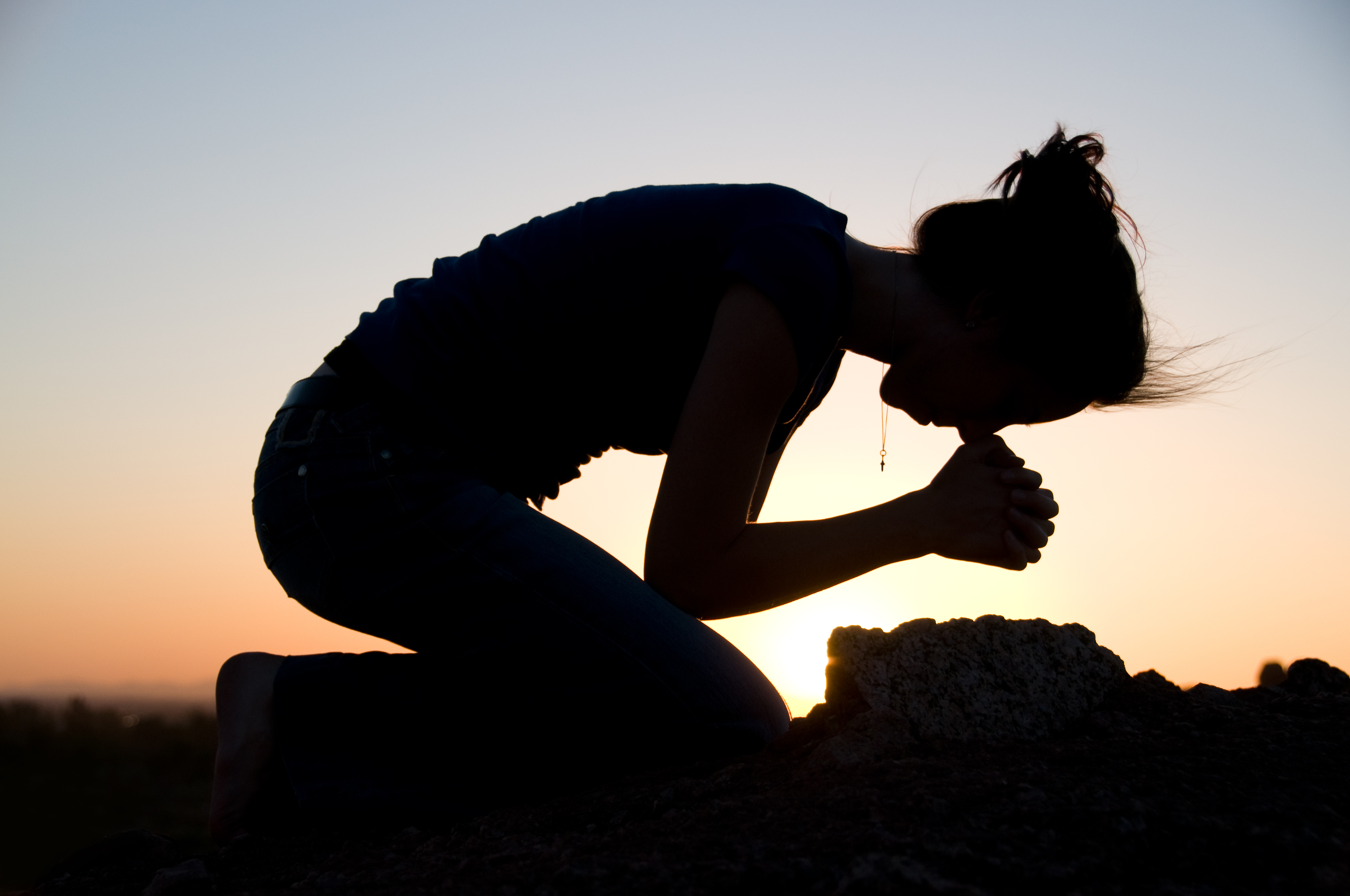  Praying  Silhouette  For Your Marriage